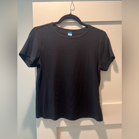 Old Navy Women’s Black Cropped Top Short Sleeve M - Picture 1 of 4